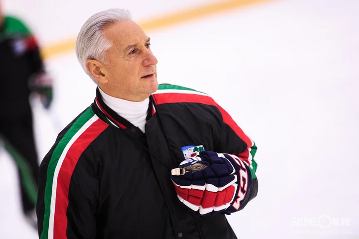 Олег Знарок о Зинэтуле Билялетдинове: «Это опытный человек, выигравший столько кубков. Eсть чему поучиться» Олег Знарок о Зинэтуле Билялетдинове: «Это опытный человек, выигравший столько кубков. Eсть чему поучиться»