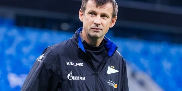 Агент Селюк: Семак не будет уволен, если «Зенит» не станет чемпионом в год столетия Агент Селюк: Семак не будет уволен, если «Зенит» не станет чемпионом в год столетия