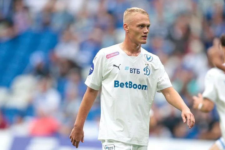 Константин Тюкавин: «Нужно сначала чего-то добиться в России, чтобы потом уже попробовать свои силы в Европе» Константин Тюкавин: «Нужно сначала чего-то добиться в России, чтобы потом уже попробовать свои силы в Европе»