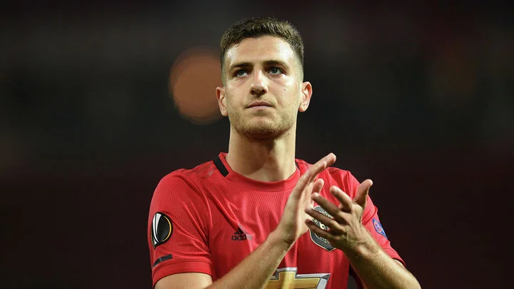 «Барселона» хочет приобрести Далота из «Ман Юнайтед» и Синго из «Торино» «Барселона» хочет приобрести Далота из «Ман Юнайтед» и Синго из «Торино»