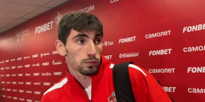 Зелимхан Бакаев про возвращение в РПЛ: «Я еще не закончил карьеру, мне есть что доказывать. А в ОАЭ надо ехать, чтобы заканчивать с футболом, как я понял» Зелимхан Бакаев про возвращение в РПЛ: «Я еще не закончил карьеру, мне есть что доказывать. А в ОАЭ надо ехать, чтобы заканчивать с футболом, как я понял»