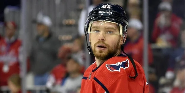 Быков: Кузнецов может спокойно адаптироваться к любому клубу КХЛ Быков: Кузнецов может спокойно адаптироваться к любому клубу КХЛ