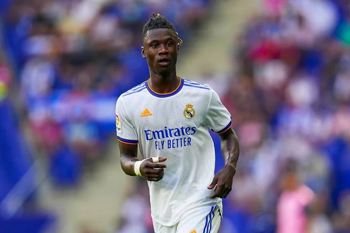 Эдуарду Камавинга подпишет новый контракт с «Реалом» Эдуарду Камавинга подпишет новый контракт с «Реалом»