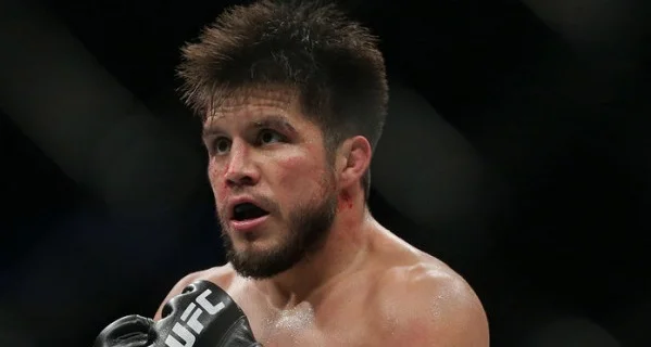 Сехудо об аресте Масвидаля: «Если бы кто-то ударил меня исподтишка, я бы тоже обратился в полицию» Сехудо об аресте Масвидаля: «Если бы кто-то ударил меня исподтишка, я бы тоже обратился в полицию»