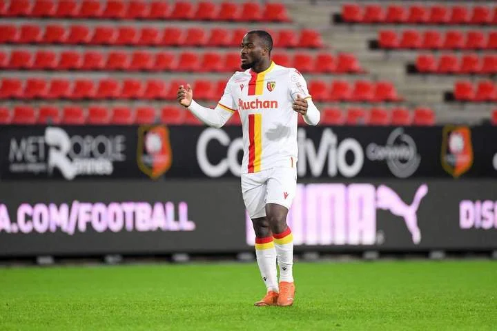 Александр Мостовой про возможный трансфер Ганаго: «Не помешает новый нападающий с учетом того, что ходят разговоры о желании Шамара уйти из «Спартака» Александр Мостовой про возможный трансфер Ганаго: «Не помешает новый нападающий с учетом того, что ходят разговоры о желании Шамара уйти из «Спартака»