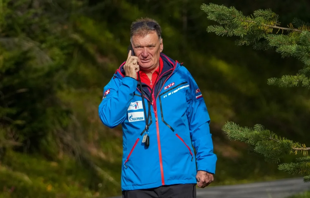 Губерниев пригрозил увольнением тренеру российских биатлонисток Шашилову на Олимпиаде в Пекине Губерниев пригрозил увольнением тренеру российских биатлонисток Шашилову на Олимпиаде в Пекине