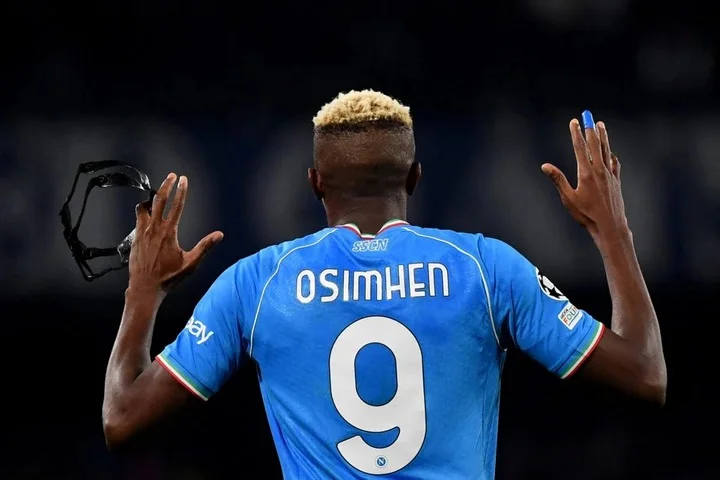 Виктор Осимхен отказался переходить в «Челси» Виктор Осимхен отказался переходить в «Челси»