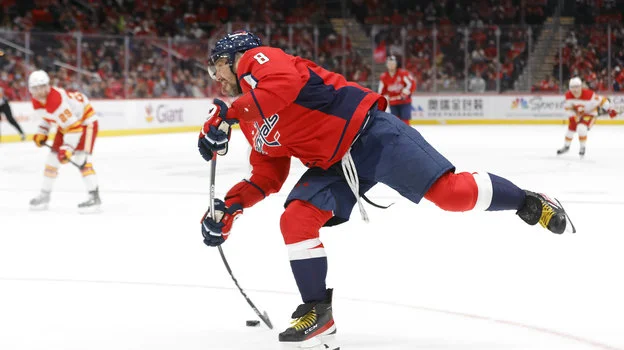 Овечкин сократил отставание от Ягра в списке бомбардиром НХЛ до одной шайбы Овечкин сократил отставание от Ягра в списке бомбардиром НХЛ до одной шайбы