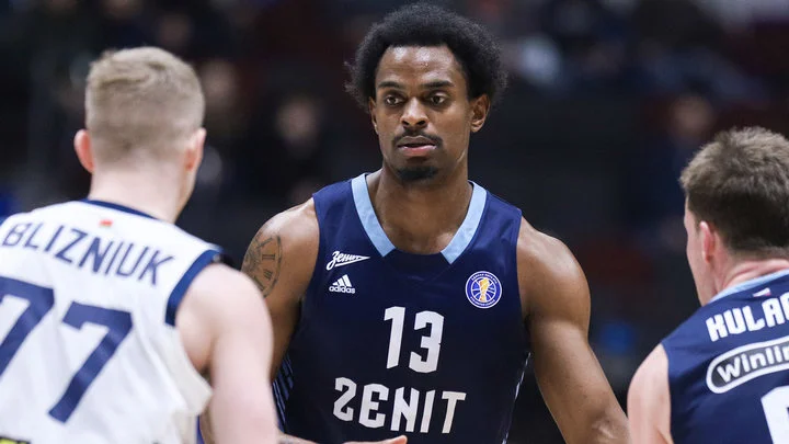 «Зенит» покинул Аарон Карвер