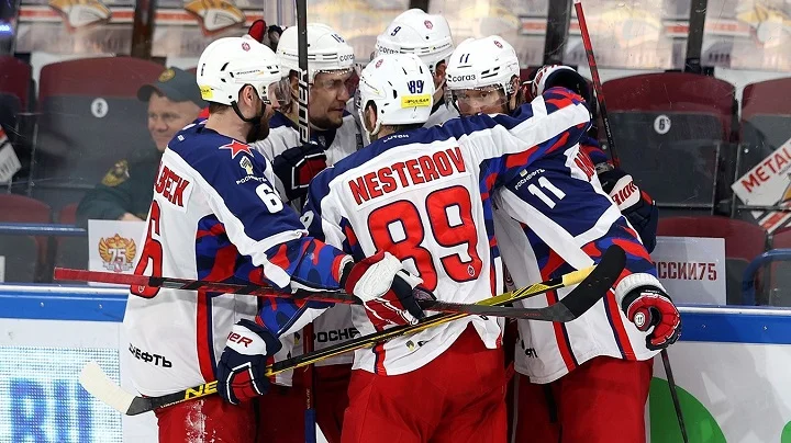 ЦСКА и «Металлург» обновили рекорд финалов Кубка Гагарина по скорости забрасывания пяти шайб ЦСКА и «Металлург» обновили рекорд финалов Кубка Гагарина по скорости забрасывания пяти шайб