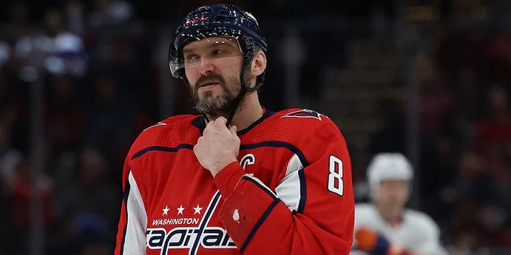 Овечкин, Дацюк, Быков и Знарок приедут на прощальный матч Зарипова Овечкин, Дацюк, Быков и Знарок приедут на прощальный матч Зарипова