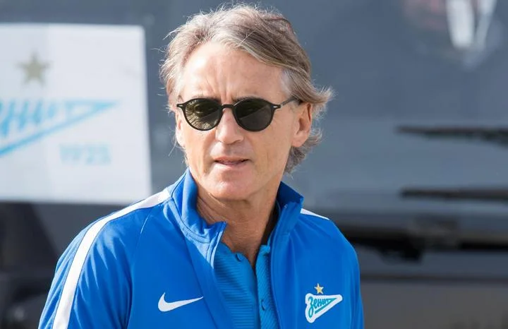 Генич о бывшем тренере «Зенита»: «Фотографировался в разных позах, улетал в Италию и возвращался к матчу» Генич о бывшем тренере «Зенита»: «Фотографировался в разных позах, улетал в Италию и возвращался к матчу»