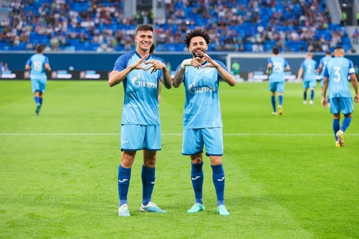 Зелимхан Бакаев о количестве бразильцев в «Зените»: «Лучше атмосфера становится» Зелимхан Бакаев о количестве бразильцев в «Зените»: «Лучше атмосфера становится»