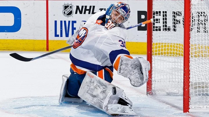 Сорокин стал второй звездой матча с «Анахаймом» Сорокин стал второй звездой матча с «Анахаймом»