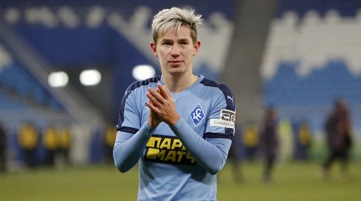 «Спартак» заплатил за хавбека «Крыльев Советов» Антона Зиньковского 180 млн. рублей «Спартак» заплатил за хавбека «Крыльев Советов» Антона Зиньковского 180 млн. рублей