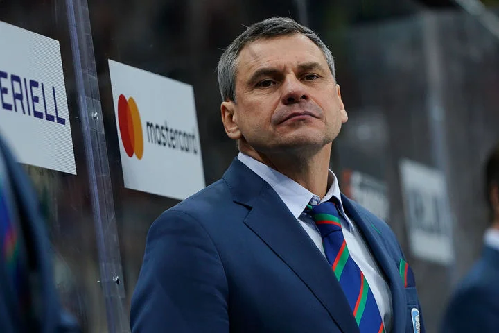 Александр Волков: «Дмитрий Квартальнов – первый по числу побед в истории КХЛ. Он ставит в минском «Динамо» вертикальный атакующий хоккей, без лишних раскатов и перепасовок» Александр Волков: «Дмитрий Квартальнов – первый по числу побед в истории КХЛ. Он ставит в минском «Динамо» вертикальный атакующий хоккей, без лишних раскатов и перепасовок»