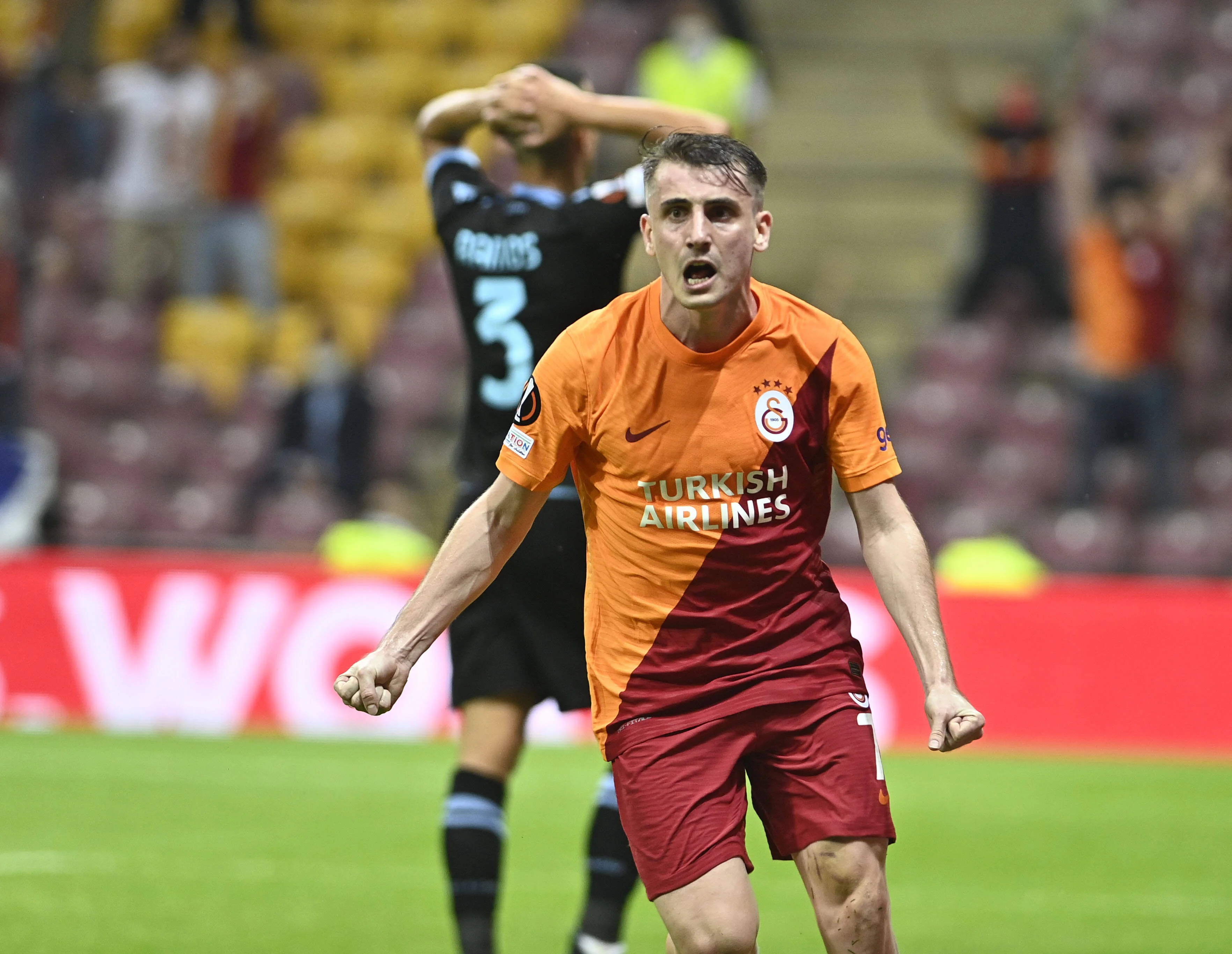 В Турции рассказали, почему в «Галатасарае» будут готовы пересмотреть предложение «Спартака» по Актюркоглу В Турции рассказали, почему в «Галатасарае» будут готовы пересмотреть предложение «Спартака» по Актюркоглу