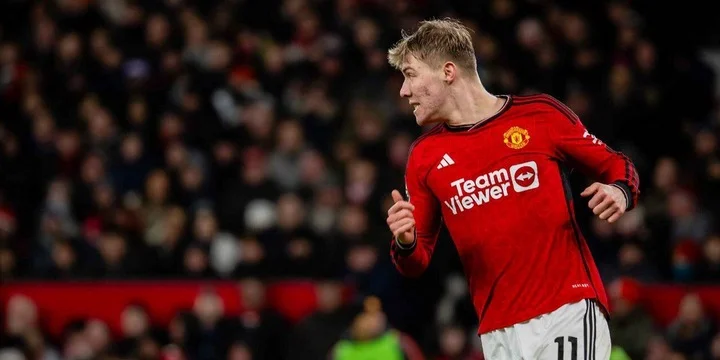 Димитр Бербатов: «Пока Хейлунд нестабилен, это основная проблема. Просто нужно почаще забивать» Димитр Бербатов: «Пока Хейлунд нестабилен, это основная проблема. Просто нужно почаще забивать»