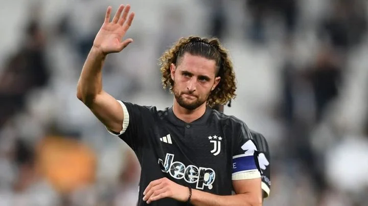 Адриен Рабьо может перейти в «Реал» Адриен Рабьо может перейти в «Реал»