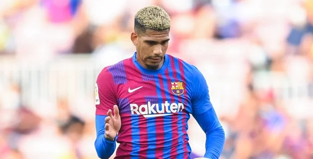 Араухо пропустит до двух месяцев из-за травмы Араухо пропустит до двух месяцев из-за травмы