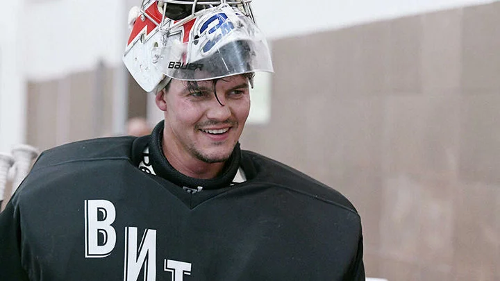 Илья Ежов: «У меня давно были разговоры с «Салаватом», но как-то не складывалось. Это топовый клуб, и я рад такому шансу возродить свою карьеру» Илья Ежов: «У меня давно были разговоры с «Салаватом», но как-то не складывалось. Это топовый клуб, и я рад такому шансу возродить свою карьеру»