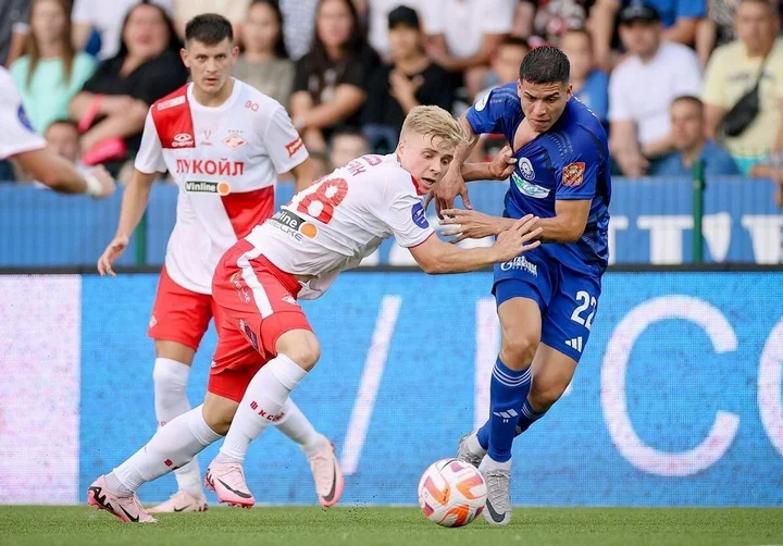 Валерий Газзаев: «На протяжении всего матча «Оренбург» имел подавляющее преимущество над «Спартаком», во втором тайме заслуженно забил два мяча и победил» Валерий Газзаев: «На протяжении всего матча «Оренбург» имел подавляющее преимущество над «Спартаком», во втором тайме заслуженно забил два мяча и победил»