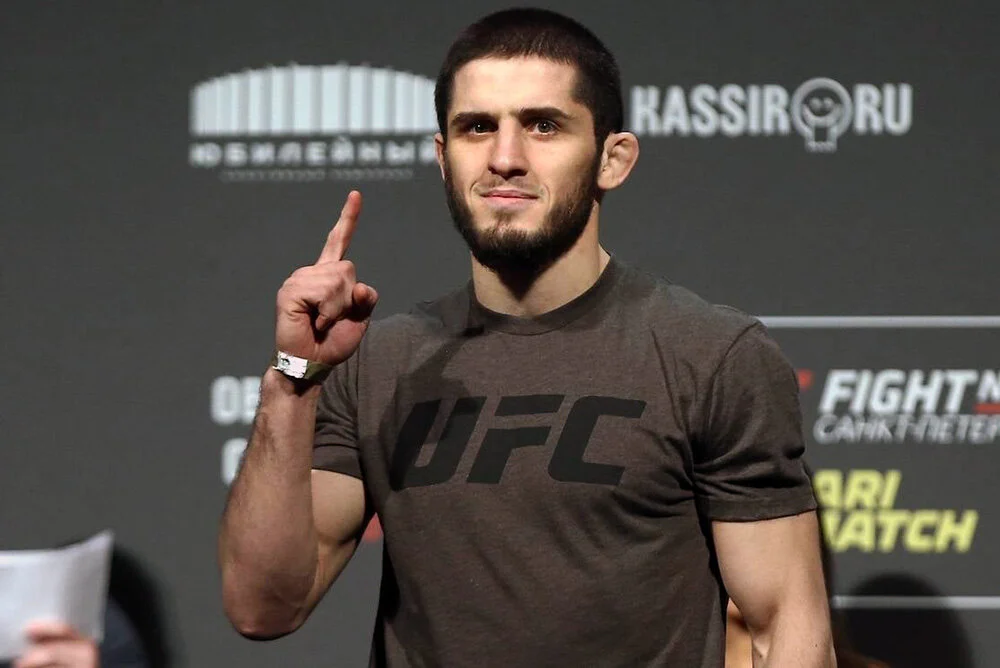 Чел Соннен считает бой Махачева и Макгрегора самым крутым в легком весе UFC Чел Соннен считает бой Махачева и Макгрегора самым крутым в легком весе UFC