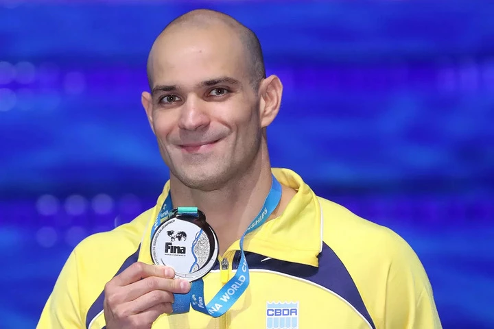 Бразильский пловец Николас Сантос, которому 42 года, стал самым возрастным призером чемпионата мира