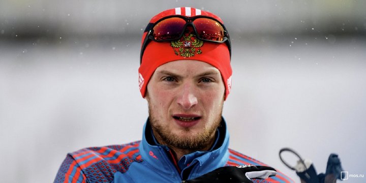Максим Цветков рассказал, кого из биатлонистов взял бы в футбольную команду: «Логинова в центр или в атаку. Бабикова возьмем. Он хорошо бегает»