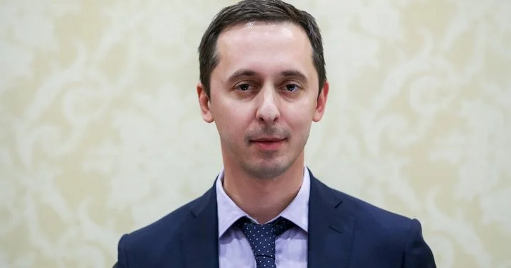 Гендиректор «Пари НН» Давид Мелик-Гусейнов: «Мне бы хотелось быть полезным. Если у меня получится, я буду счастлив» Гендиректор «Пари НН» Давид Мелик-Гусейнов: «Мне бы хотелось быть полезным. Если у меня получится, я буду счастлив»