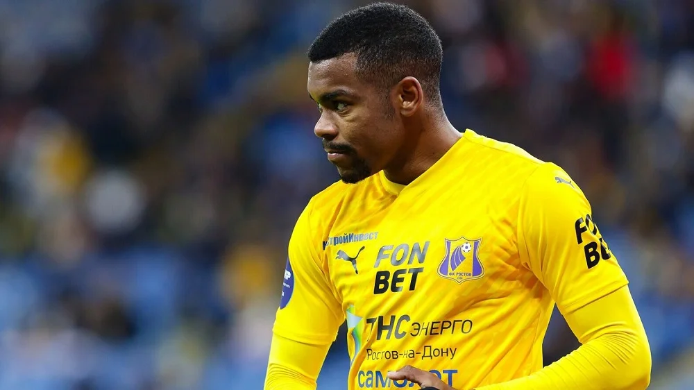 «Ростов» обыграл «Крылья Советов» во втором туре РПЛ со счетом 3:1 «Ростов» обыграл «Крылья Советов» во втором туре РПЛ со счетом 3:1