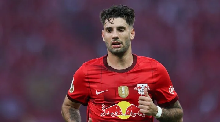 Доминик Собослаи перешел в «Ливерпуль» из «Лейпцига» Доминик Собослаи перешел в «Ливерпуль» из «Лейпцига»