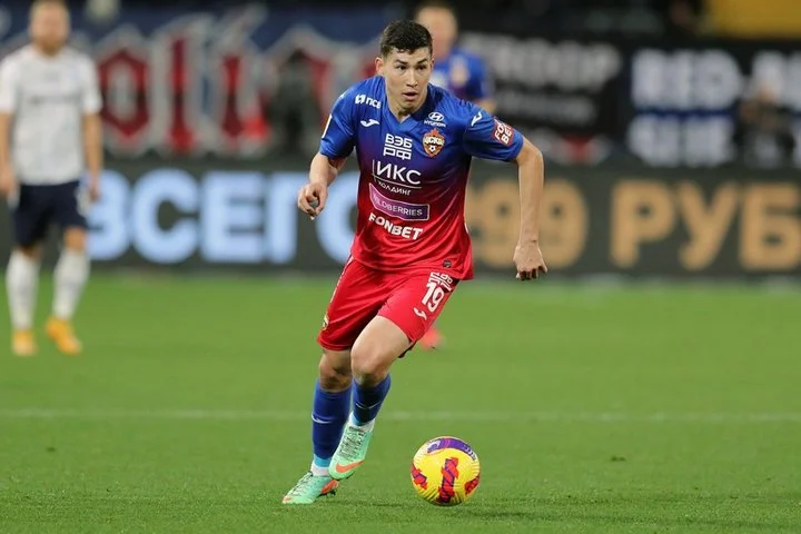 Андрей Соломатин: «Если будет предложение, устраивающее все стороны, то надо Зайнутдинову уезжать и пробовать свои силы в Италии» Андрей Соломатин: «Если будет предложение, устраивающее все стороны, то надо Зайнутдинову уезжать и пробовать свои силы в Италии»