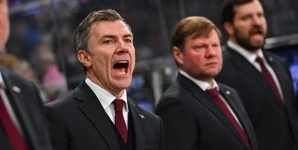 «Авангард» прекратил сотрудничество с Сергеем Звягиным и Антоном Курьяновым «Авангард» прекратил сотрудничество с Сергеем Звягиным и Антоном Курьяновым