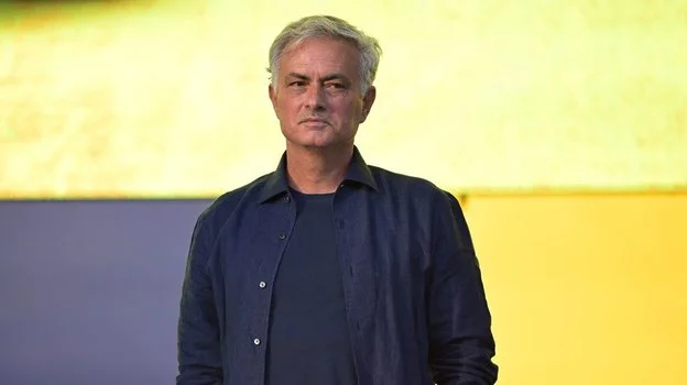 Моуринью о Португалии на Евро-2024: «Она выглядела неубедительно, от нее ждали большего» Моуринью о Португалии на Евро-2024: «Она выглядела неубедительно, от нее ждали большего»