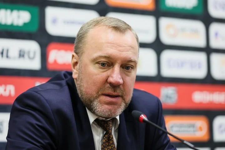 Тренер «Амура» Вадим Епанчинцев о волевой победе над «Витязем»: «Была не самая выразительная игра в атаке. Но смогли забить хорошие, простые голы» Тренер «Амура» Вадим Епанчинцев о волевой победе над «Витязем»: «Была не самая выразительная игра в атаке. Но смогли забить хорошие, простые голы»