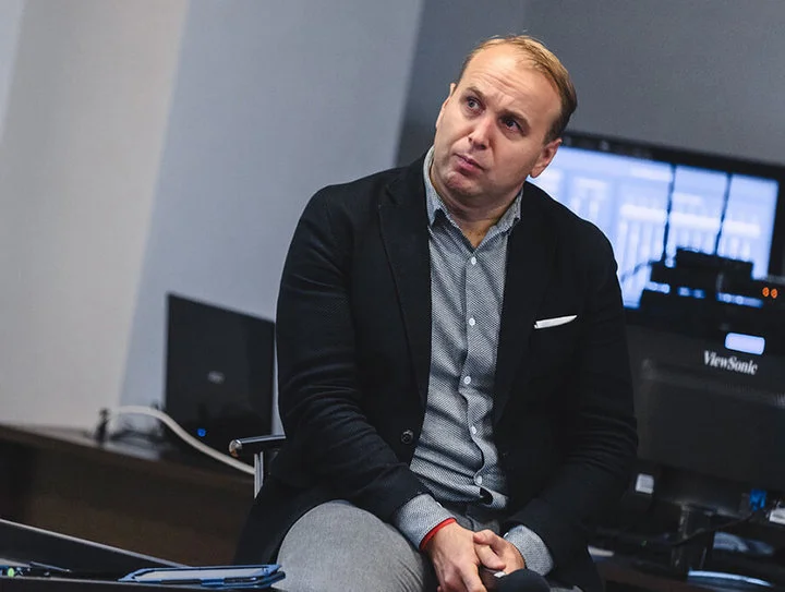 Денис Казанский: «Колорадо», эта команда – точно новый законодатель моды в хоккее, я имею ввиду игру защитников» Денис Казанский: «Колорадо», эта команда – точно новый законодатель моды в хоккее, я имею ввиду игру защитников»