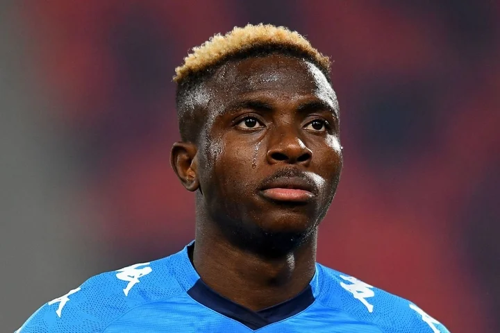 Президент «Наполи»: «У нас есть принципиальная договоренность с Осимхеном о продлении контракта еще на два года» Президент «Наполи»: «У нас есть принципиальная договоренность с Осимхеном о продлении контракта еще на два года»