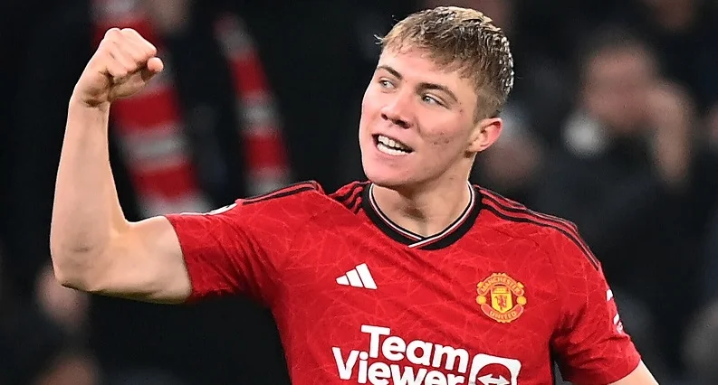 Оуэн об МЮ: «Не считаю тен Хага подходящим тренером, никаких изменений за два года» Оуэн об МЮ: «Не считаю тен Хага подходящим тренером, никаких изменений за два года»