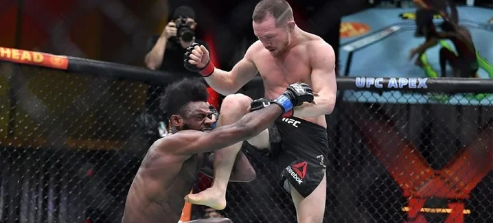 Стерлинг о первом бое с Яном: «Спасибо ему, что он оказался достаточно тупым, чтобы не знать правил» Стерлинг о первом бое с Яном: «Спасибо ему, что он оказался достаточно тупым, чтобы не знать правил»