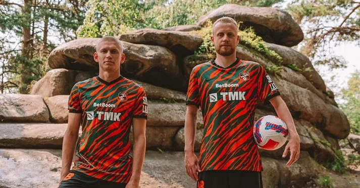 «Урал» представил новую форму, узор которой похож на языки пламени