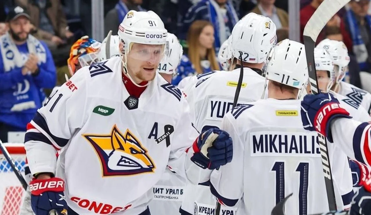 Разин о 5:3 со «Спартаком» после 4:0: «Не ищем мы легких путей, надо нервы потратить» Разин о 5:3 со «Спартаком» после 4:0: «Не ищем мы легких путей, надо нервы потратить»