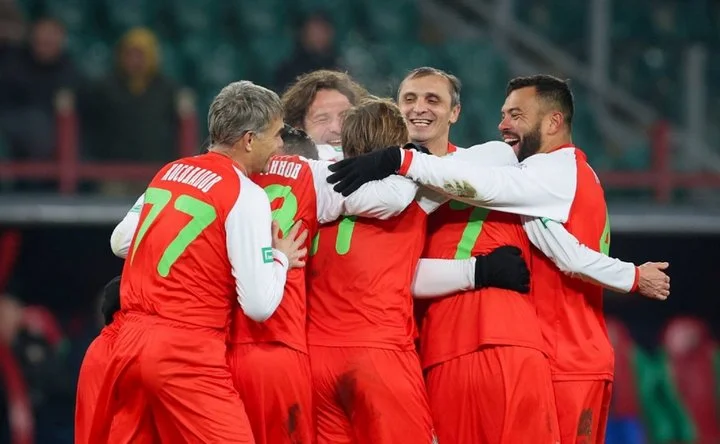 Дмитрий Хохлов после ретроматча «Локомотив» – ЦСКА: «Отличная атмосфера, не ожидал. На матчах РПЛ меньше ходят» Дмитрий Хохлов после ретроматча «Локомотив» – ЦСКА: «Отличная атмосфера, не ожидал. На матчах РПЛ меньше ходят»