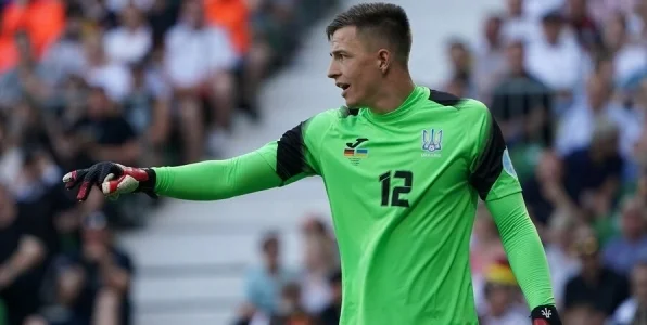 В Португалии оценили поведение Трубина, который не пожал руку Головину во второй раз В Португалии оценили поведение Трубина, который не пожал руку Головину во второй раз