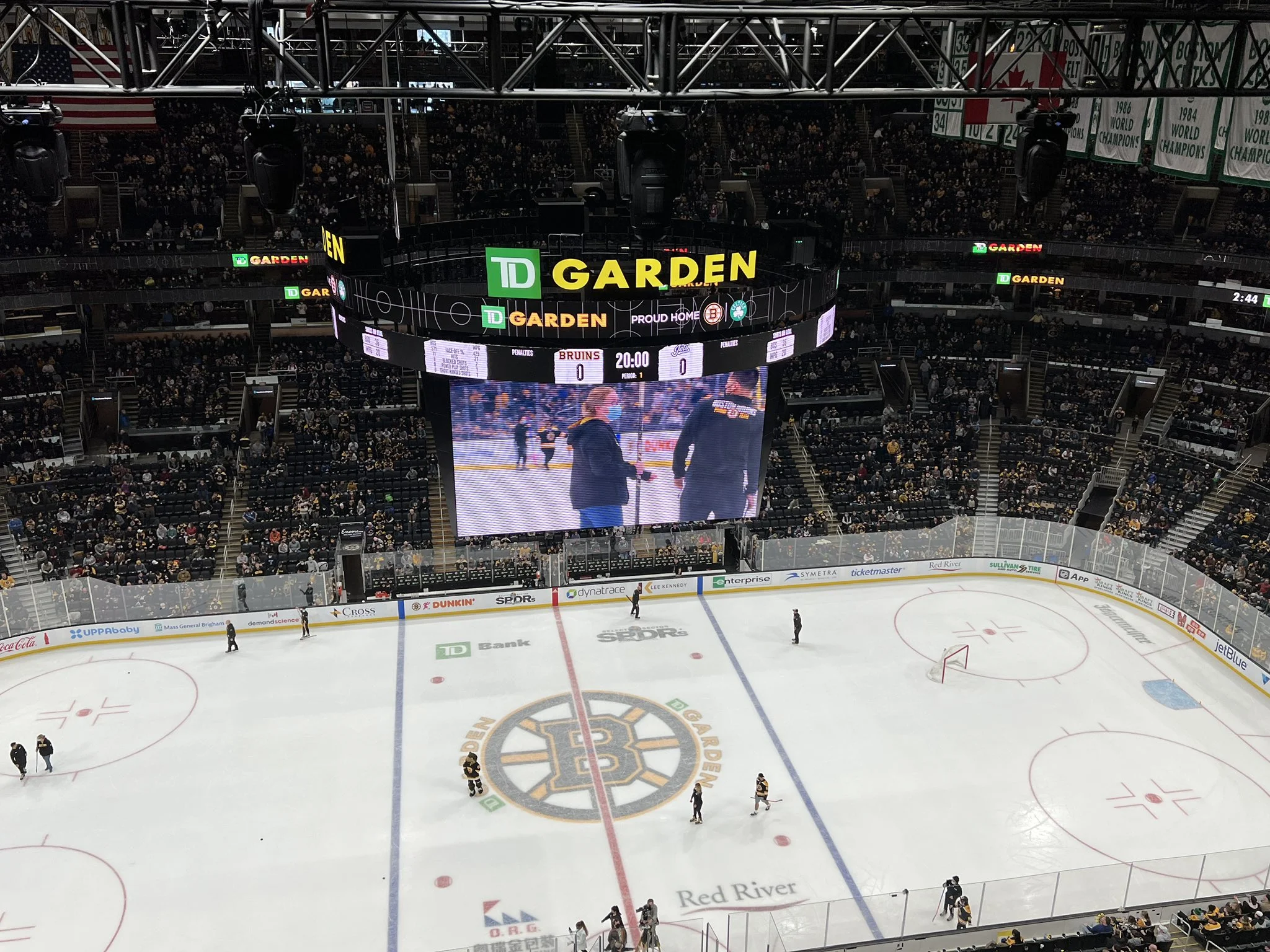 «Бостон» разгромил одного из лидеров сезона НХЛ «Колорадо» «Бостон» разгромил одного из лидеров сезона НХЛ «Колорадо»