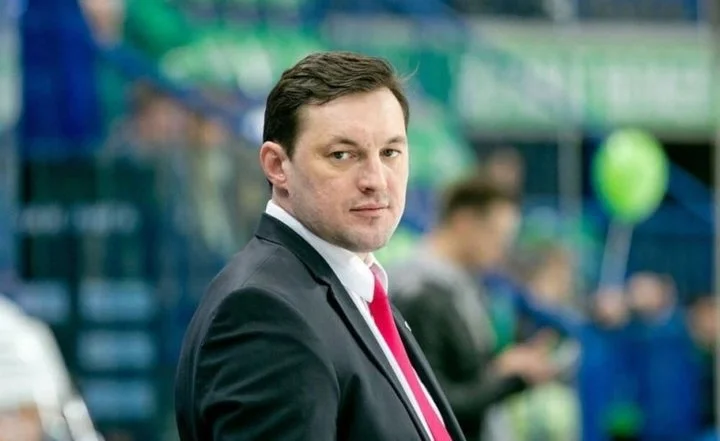 Тренер «Сочи» Андрей Зюзин: «Мне кажется, что у хоккея «три на три» большое будущее. Сейчас весь мир – это фастфуд и экстрим, все быстро, компактно, эффектно» Тренер «Сочи» Андрей Зюзин: «Мне кажется, что у хоккея «три на три» большое будущее. Сейчас весь мир – это фастфуд и экстрим, все быстро, компактно, эффектно»