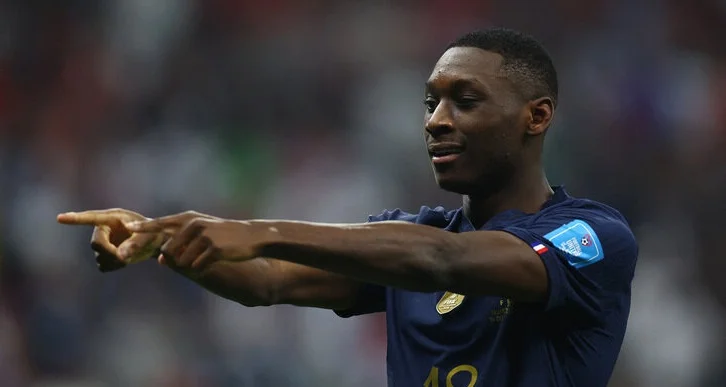 МЮ и «Ливерпуль» хотят купить Коло-Муани МЮ и «Ливерпуль» хотят купить Коло-Муани