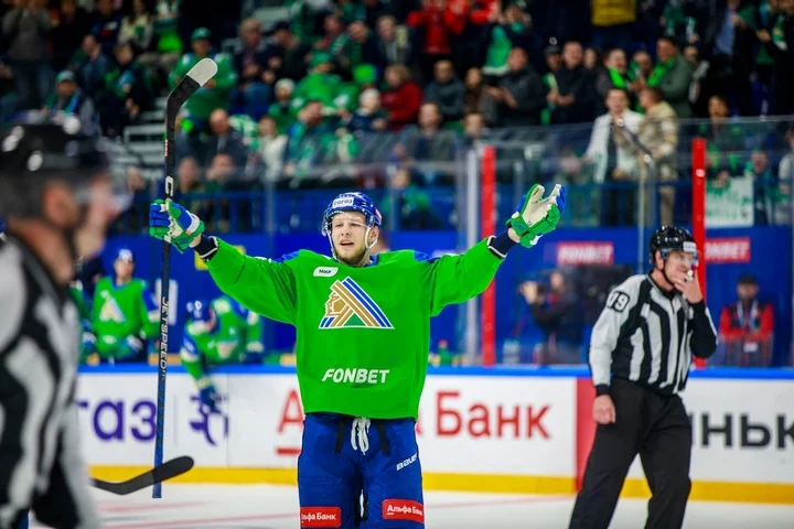 Никита Зоркин на последних секундах принес «Салавату Юлаеву» победу над «Северсталью» Никита Зоркин на последних секундах принес «Салавату Юлаеву» победу над «Северсталью»