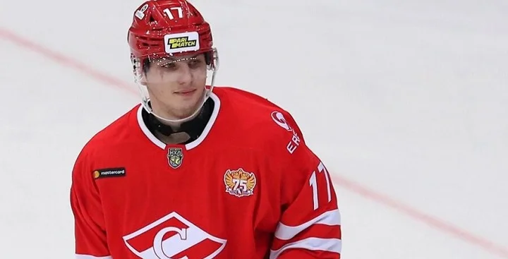 ХК «Спартак» продлил контракт со своим форвардом ХК «Спартак» продлил контракт со своим форвардом