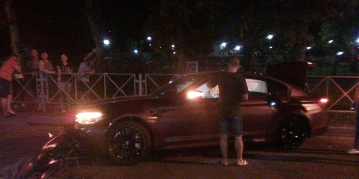 Федор Смолов разбил BMW за 9 миллионов рублей Федор Смолов разбил BMW за 9 миллионов рублей